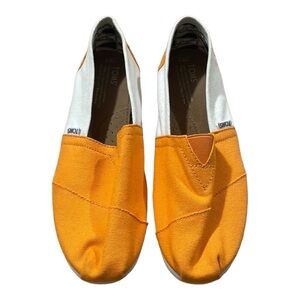 TOMS classic canvas loafers - 8.5M